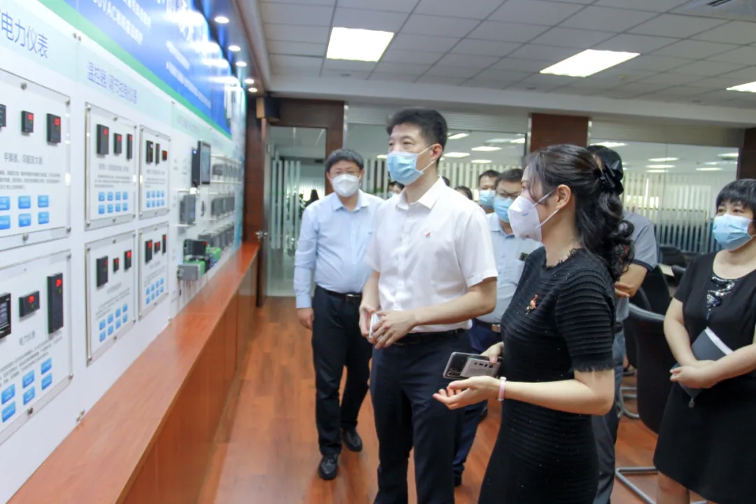 2.webp.jpg 2.webp.jpg